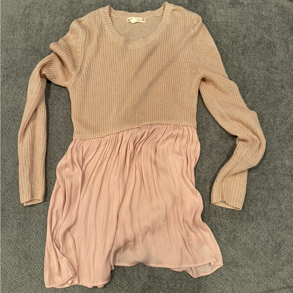 Light pink sweater